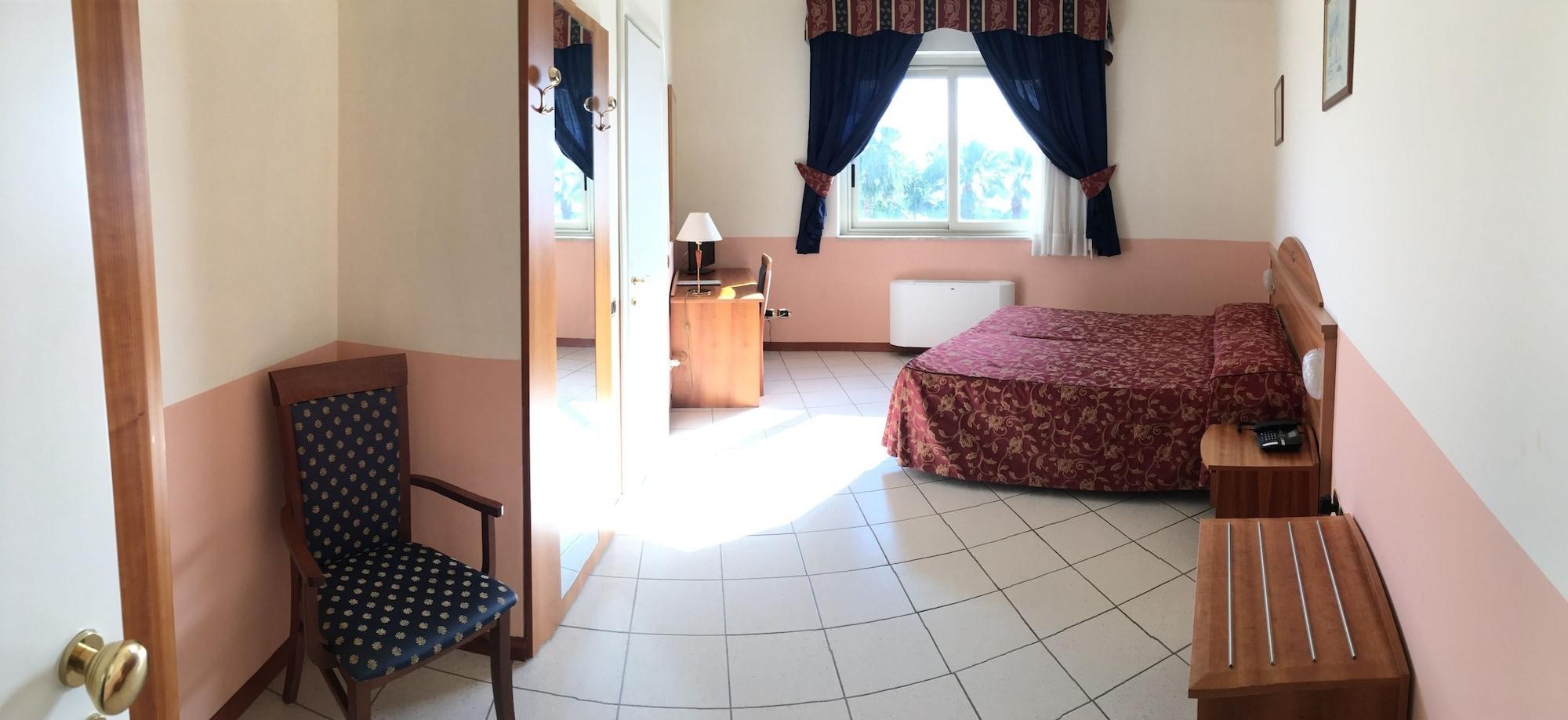 Partenone Resort Hotel Riace Marina Kültér fotó