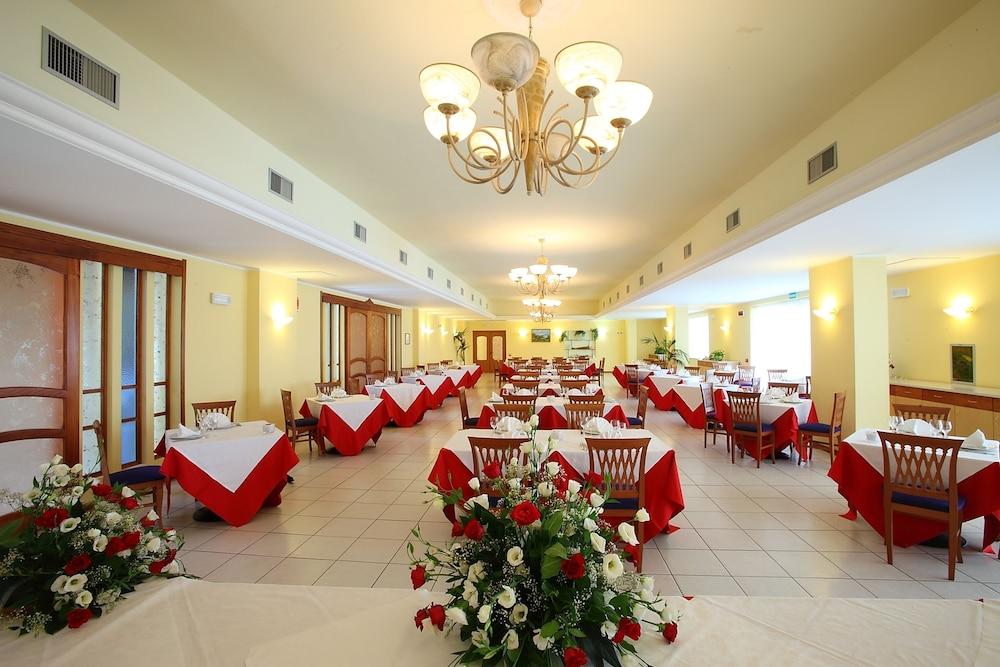 Partenone Resort Hotel Riace Marina Kültér fotó