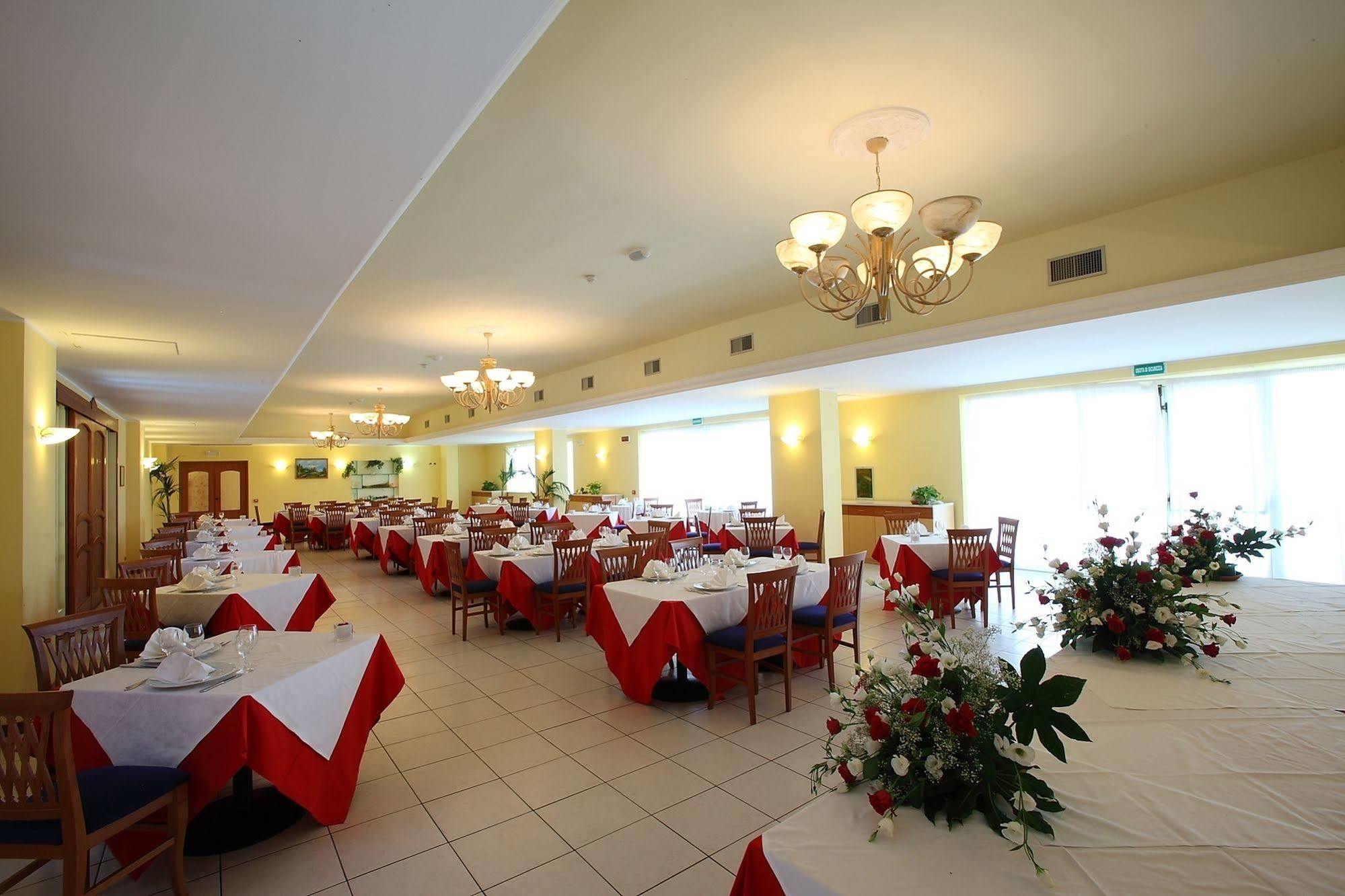 Partenone Resort Hotel Riace Marina Kültér fotó
