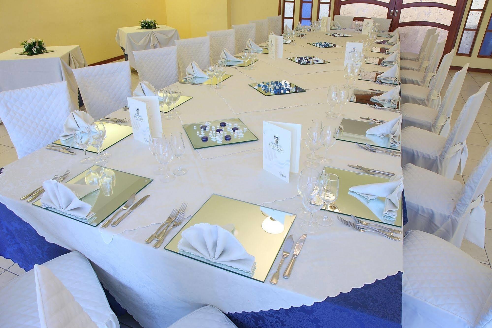 Partenone Resort Hotel Riace Marina Kültér fotó